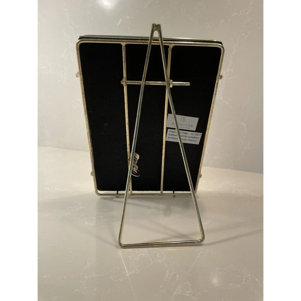 Brewster Home Fashions 5x7 Floating MCM Style Picture Frame in Gold